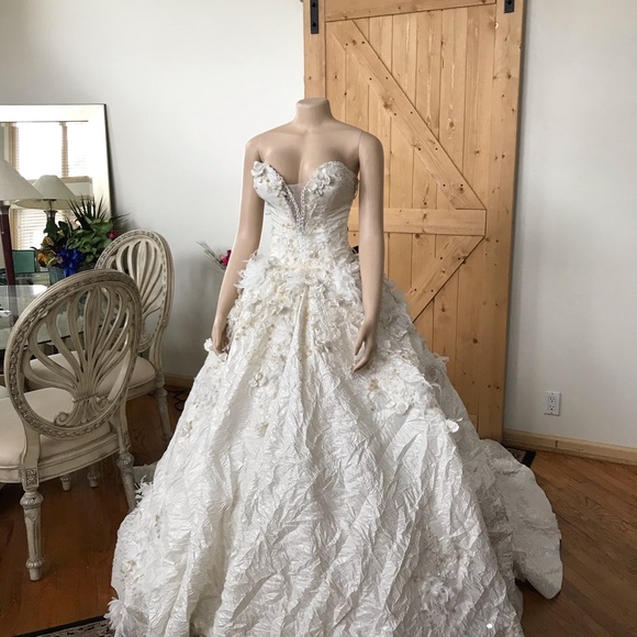 European Wedding gown euro 38. US 8 - Picture 3 of 12